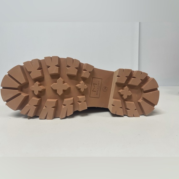 MARC FISHER LTD LUCIEN BOOT - NEW - Picture 2 of 5